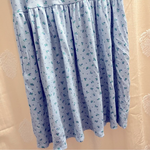 Baby Blue Floral Print Waffle Weave Textured Dress with Pockets - Picture 3 of 9